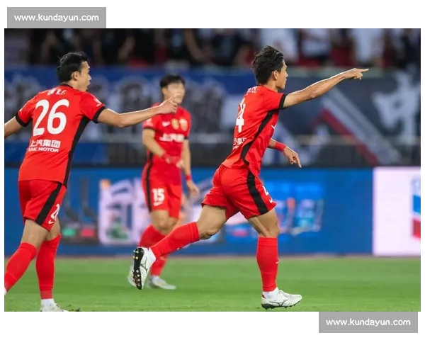 亚冠焦点对决:上海上港主场迎战首尔 力争小组出线主动权 亚冠焦点对决:上海上港主场迎战首尔 力争小组出线主动权